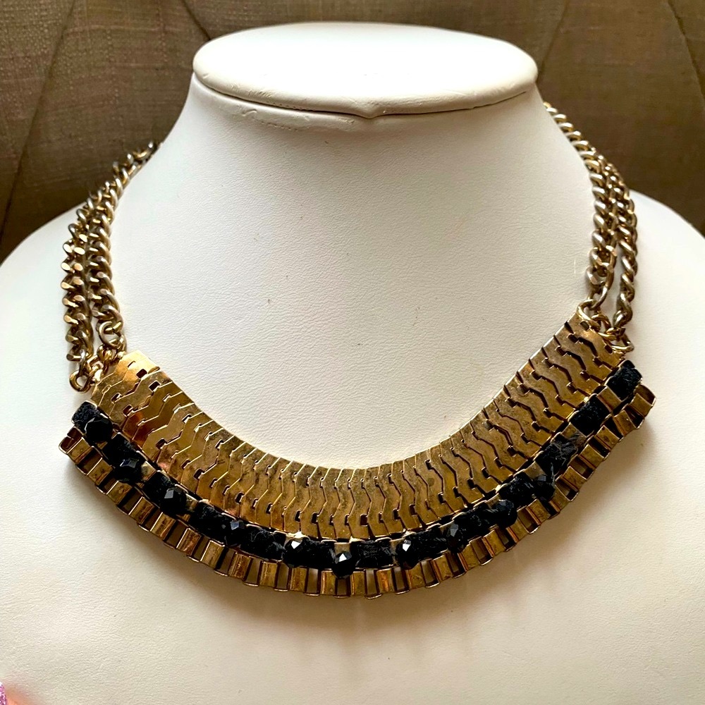 Boutique necklace